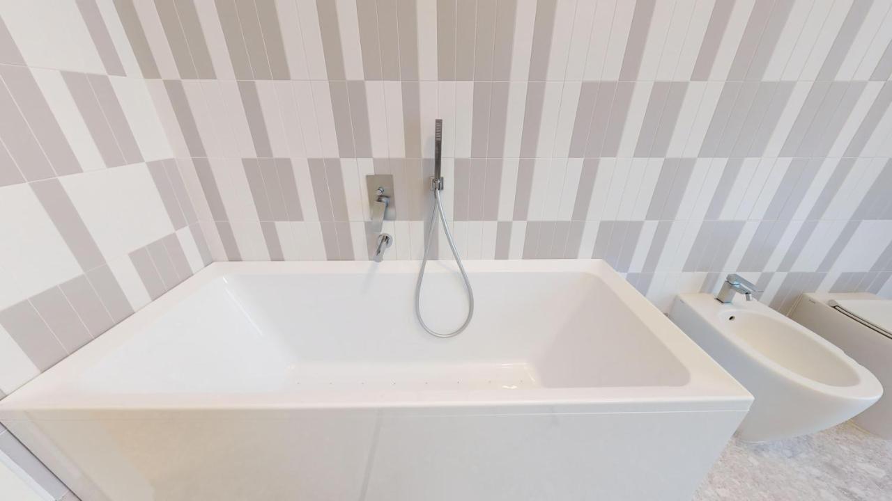Altido Spacious Central Flat Милано Екстериор снимка